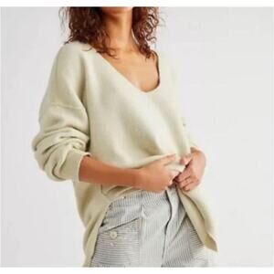 Free People Sweater Womens Small V Neck Pullover Knit Soft Slouchy Boho Top